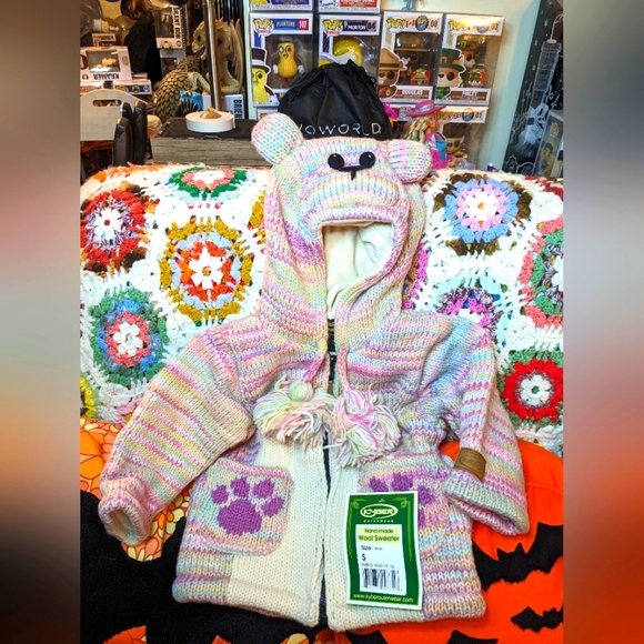 Kyber Pastel Rainbow Bear Sweater, Fleece lining, Child Small, New with tags - Picture 1 of 6